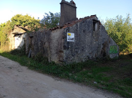 2 CASAS PRÓXIMAS A CARBALLO PARA REFORMAR