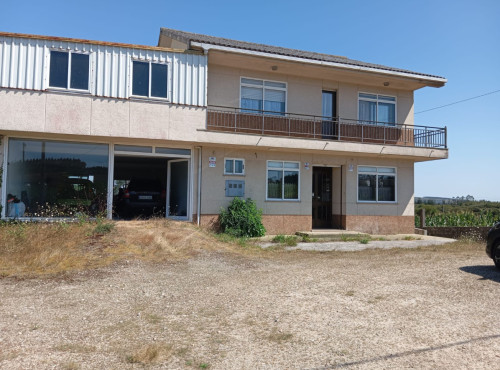 Casa con Bar en Coristanco