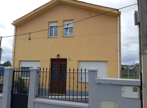 casa proxima a Carballo para entrar a vivir