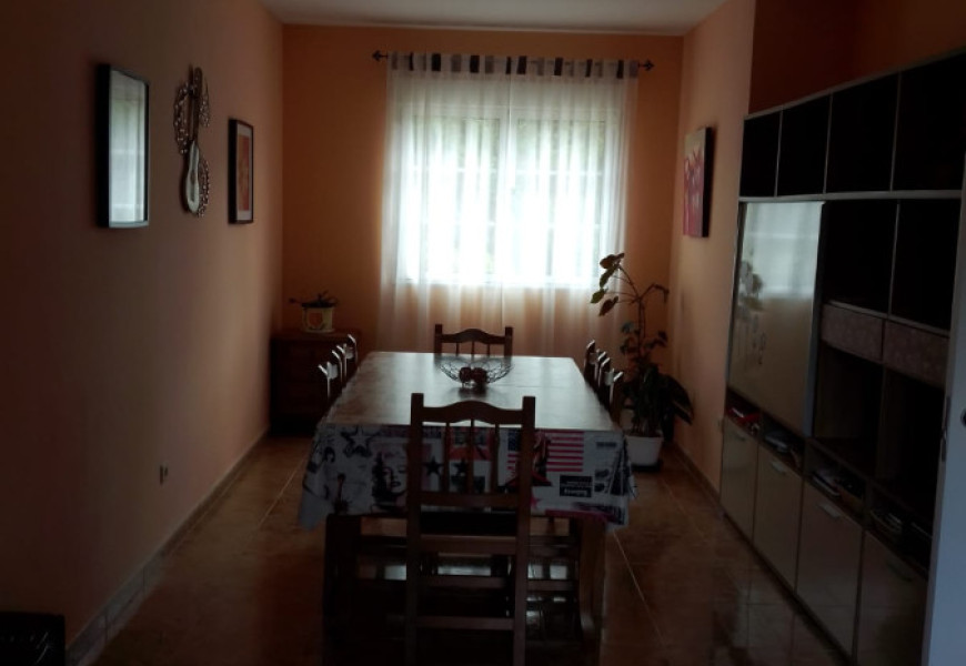 Casa en la carretera de Rus para entrar a vivir