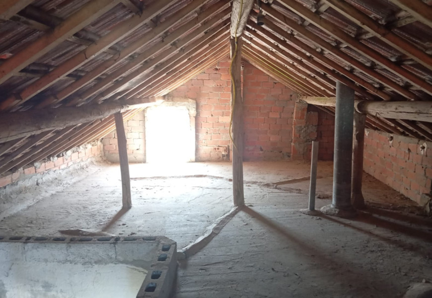 Casa en Entrecruces cerca de Carballo