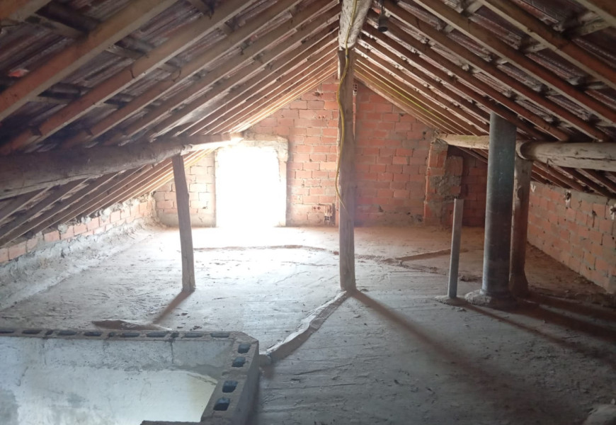 Casa en Entrecruces cerca de Carballo