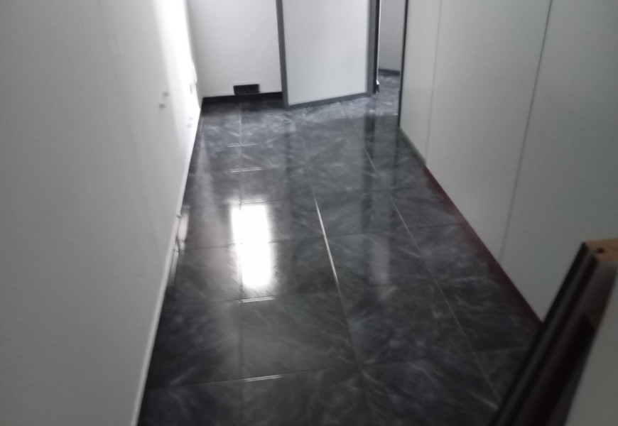 Oficina para alquilar en el centro de Carballo