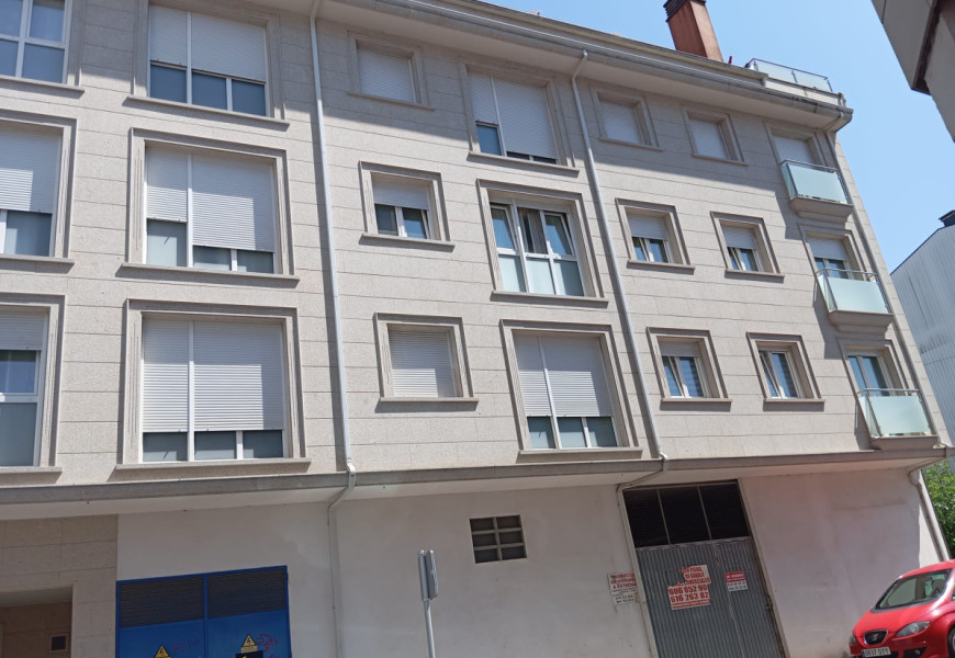 Local en Avenida de la cristina en Carballo