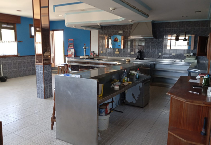 Casa con Bar en Coristanco