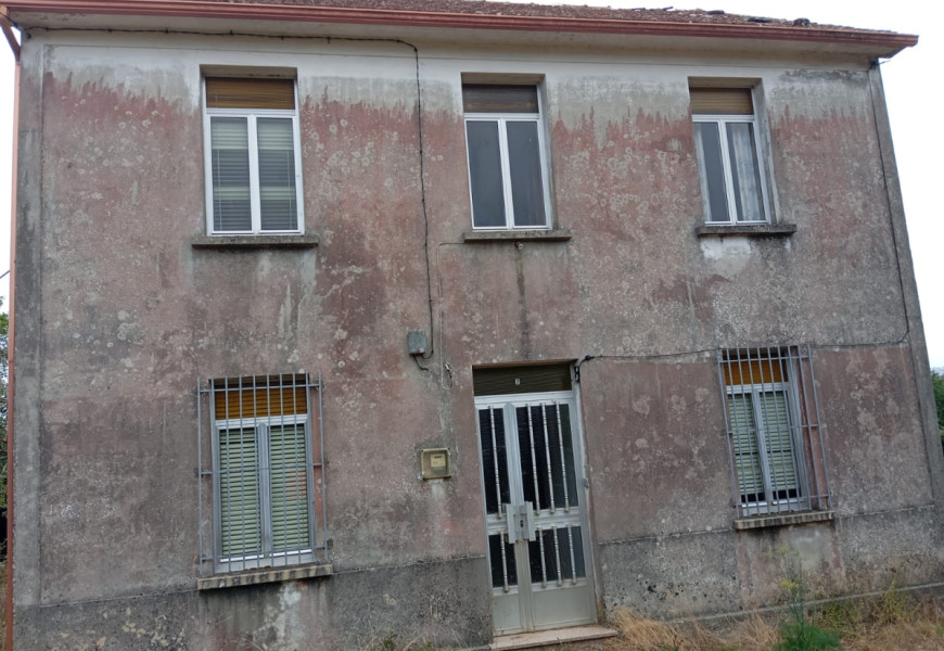 Casa en Coristanco ( muiño seco )
