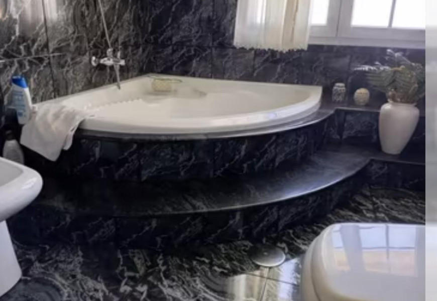 CASA EN LEMA PROXIMA AL MAR