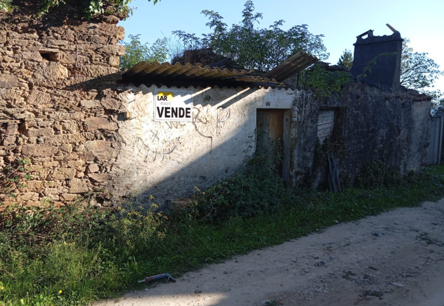 2 CASAS PRÓXIMAS A CARBALLO PARA REFORMAR